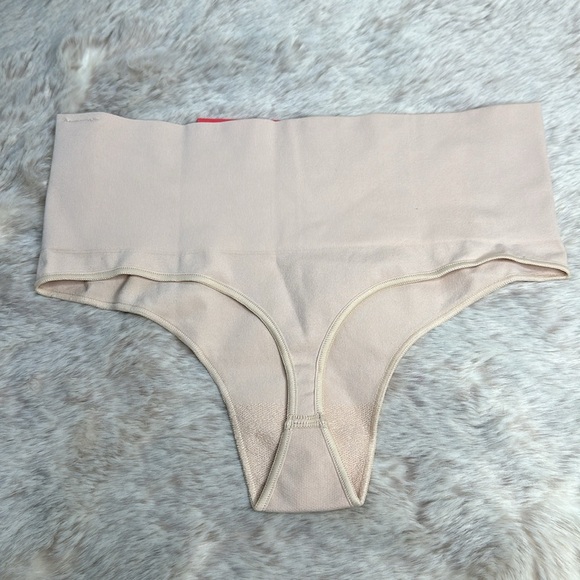 SPANX | Everyday Seamless Shaping Thong, in Soft Nude, Size S NWT - Picture 5 of 10